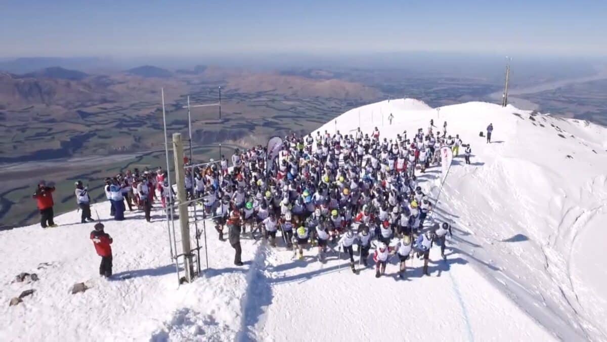 Mt Hutt's Peak to Pub Ski Race