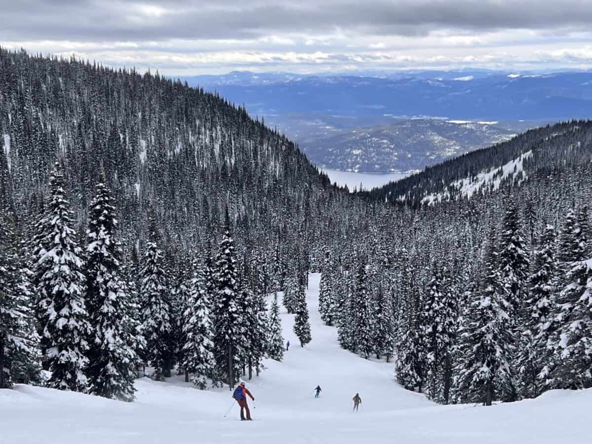 ski town shoulder season