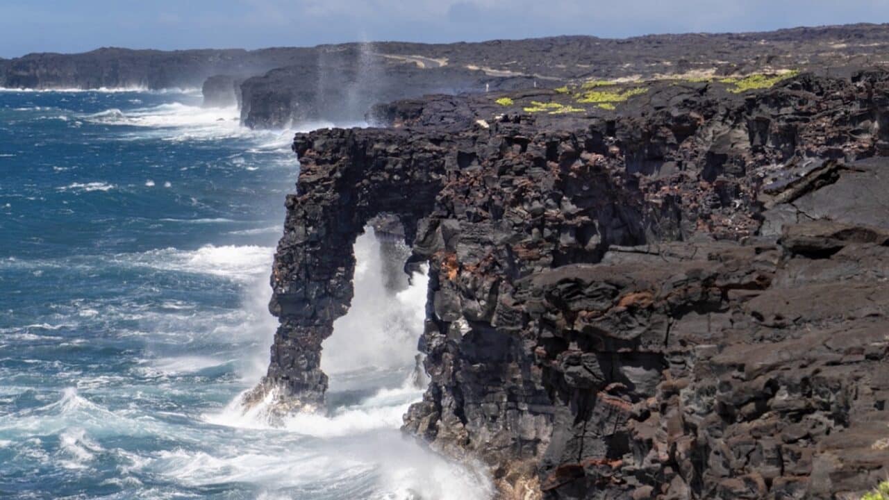 Hōlei Sea Arch in 2022.