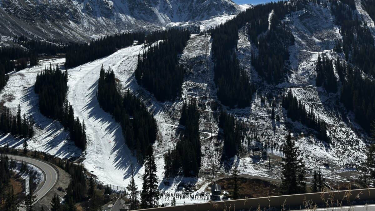 Blue Skies, Free Sandwiches, and Uncrowded Runs: What It Was Like Skiing A-Basin’s Opener