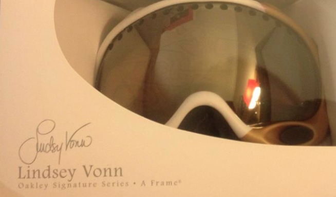 lindsey vonn oakley goggles