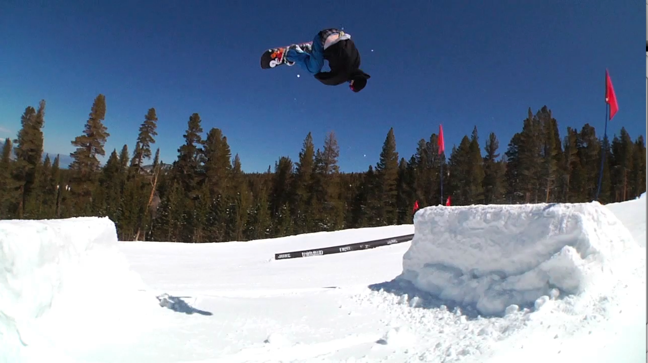 sun snow skiing snowboarding jumps video