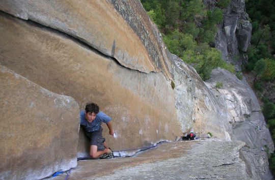 Alex Honnold soloed Yosemite Triple Crown TODAY Mt Watkins El