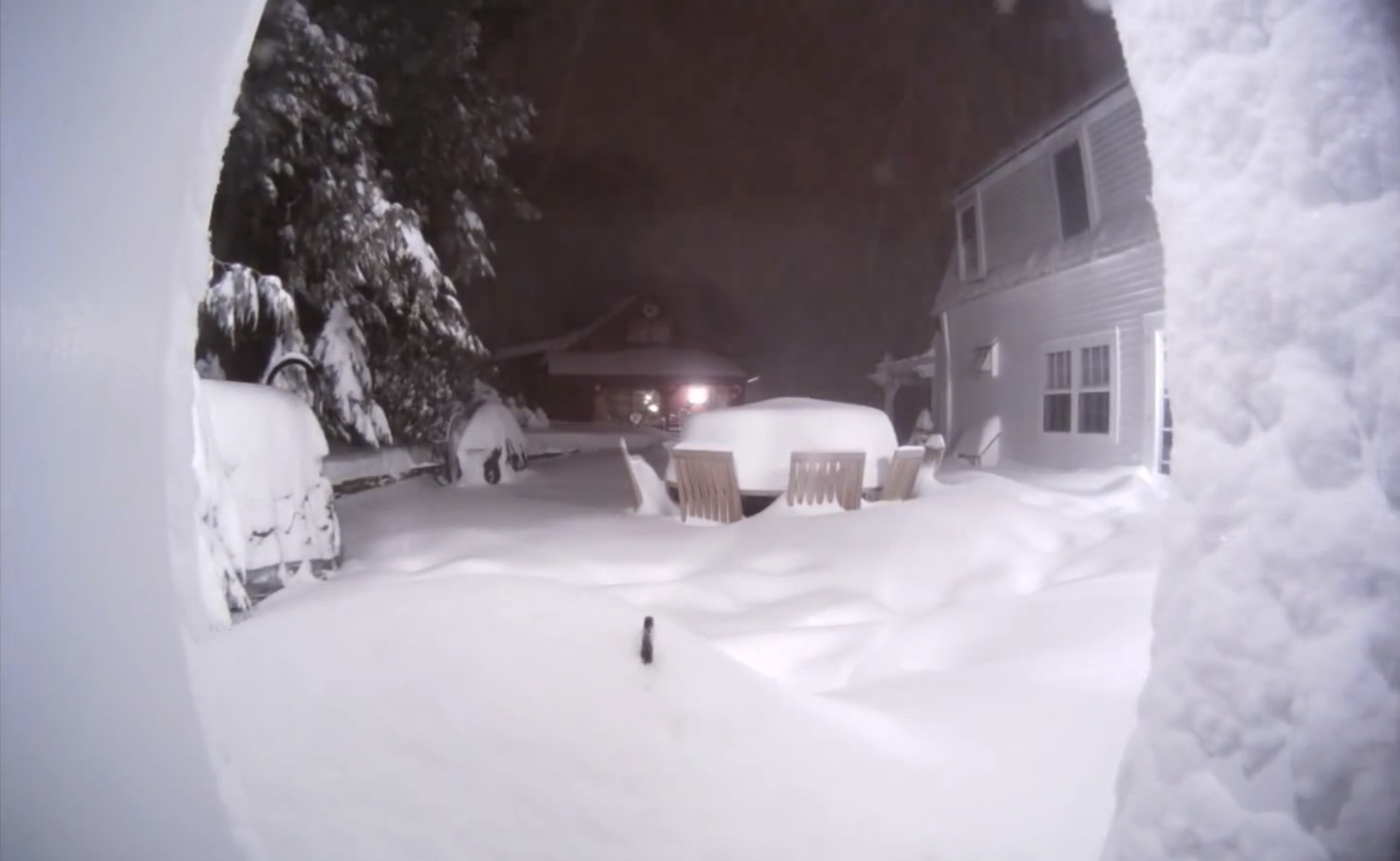 awesome-time-lapse-of-30-inches-of-snow-in-30-seconds-unofficial