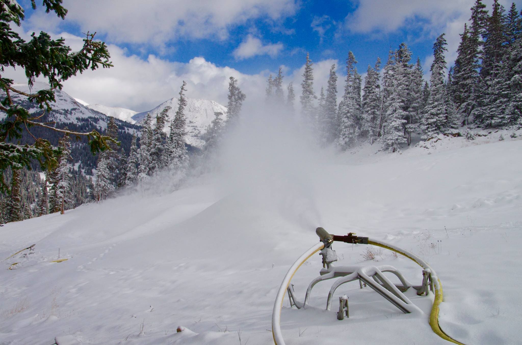 Looking Awfully Wintery @ A-Basin & Loveland | Snowmaking Update!