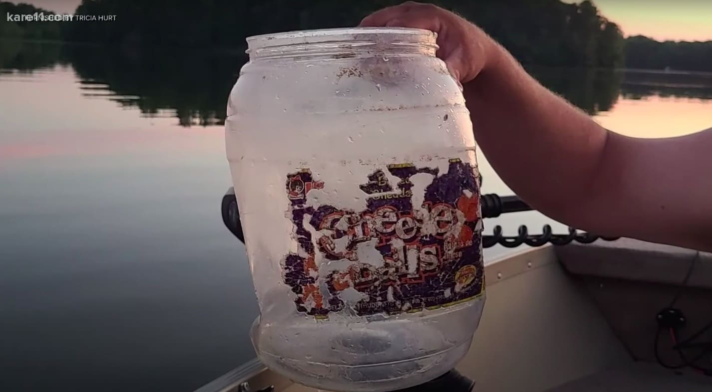 Wisconsin Man Pull ‘Cheese Balls’ Container Off Bear Cub Head