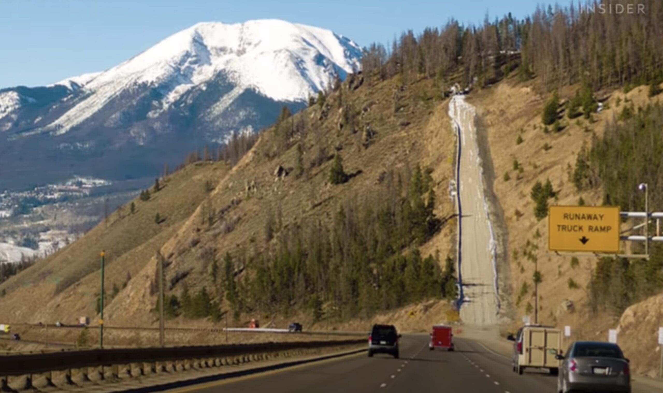 Runaway truck ramp что это