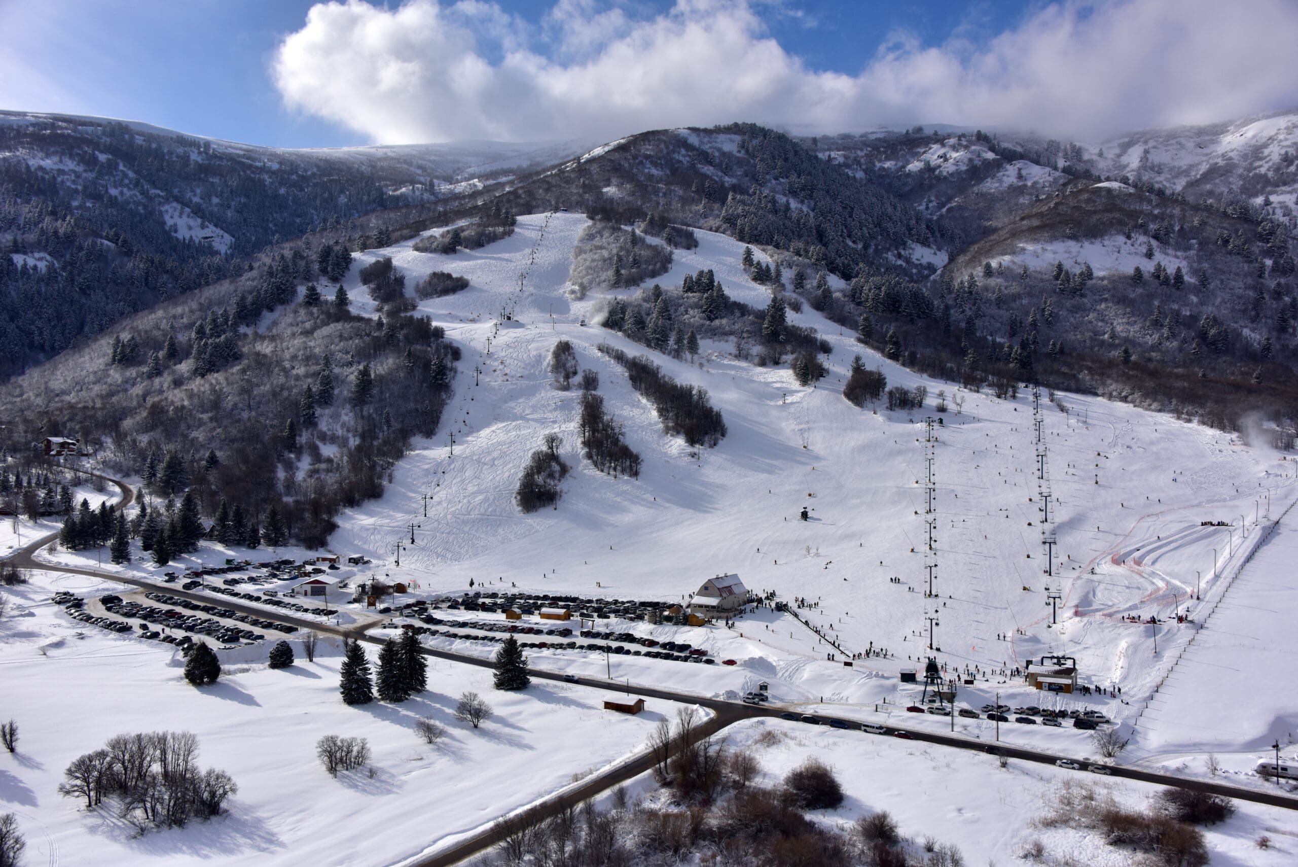 Big wood ski resort. Солнечная Долина горнолыжный курорт. Солнечная Долина горнолыжный курорт Миасс. Межгорье горнолыжный курорт. Солнечная Долина горнолыжный курорт летом.