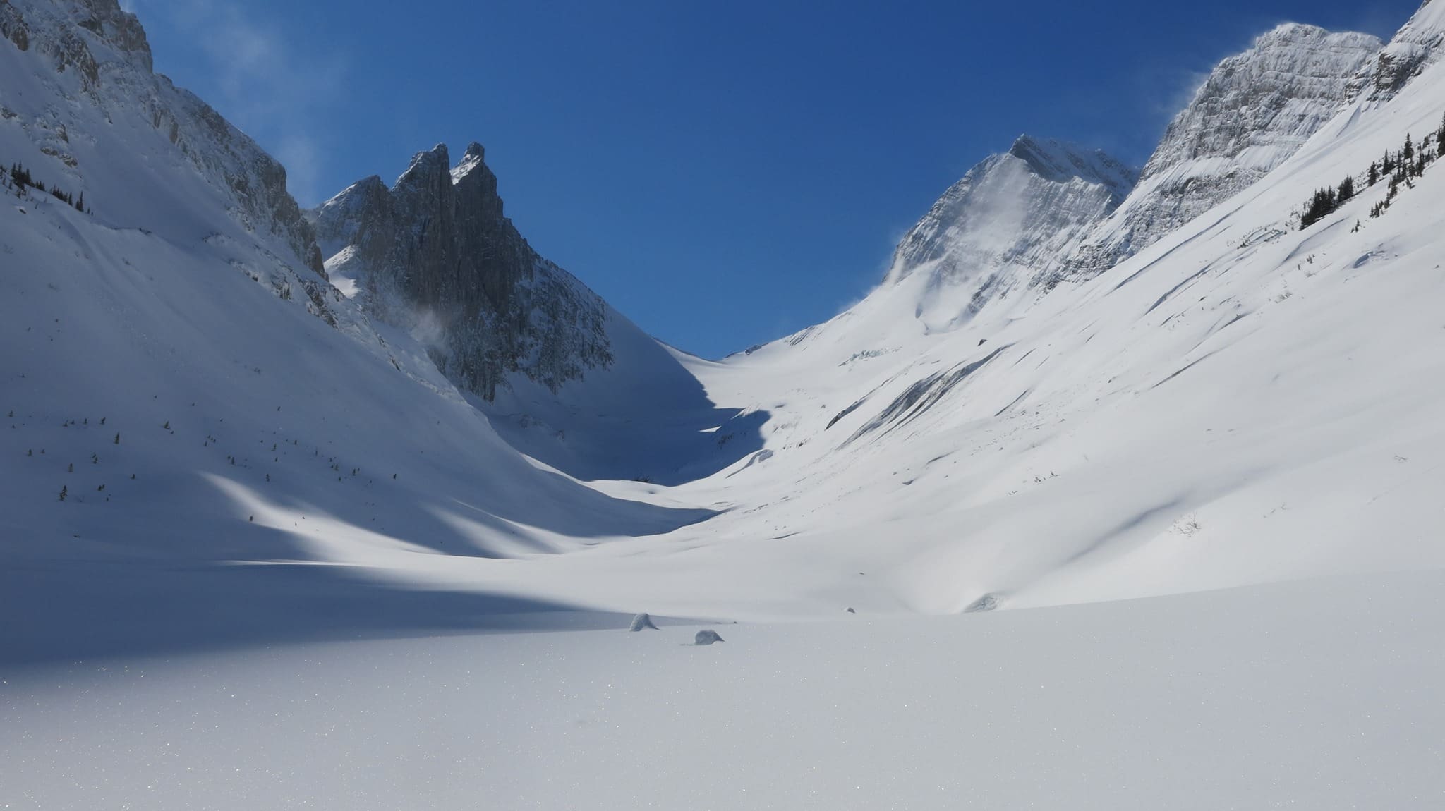 Alberta Backcountry Skier Dies In Whiteout Conditions After Hitting Rocks