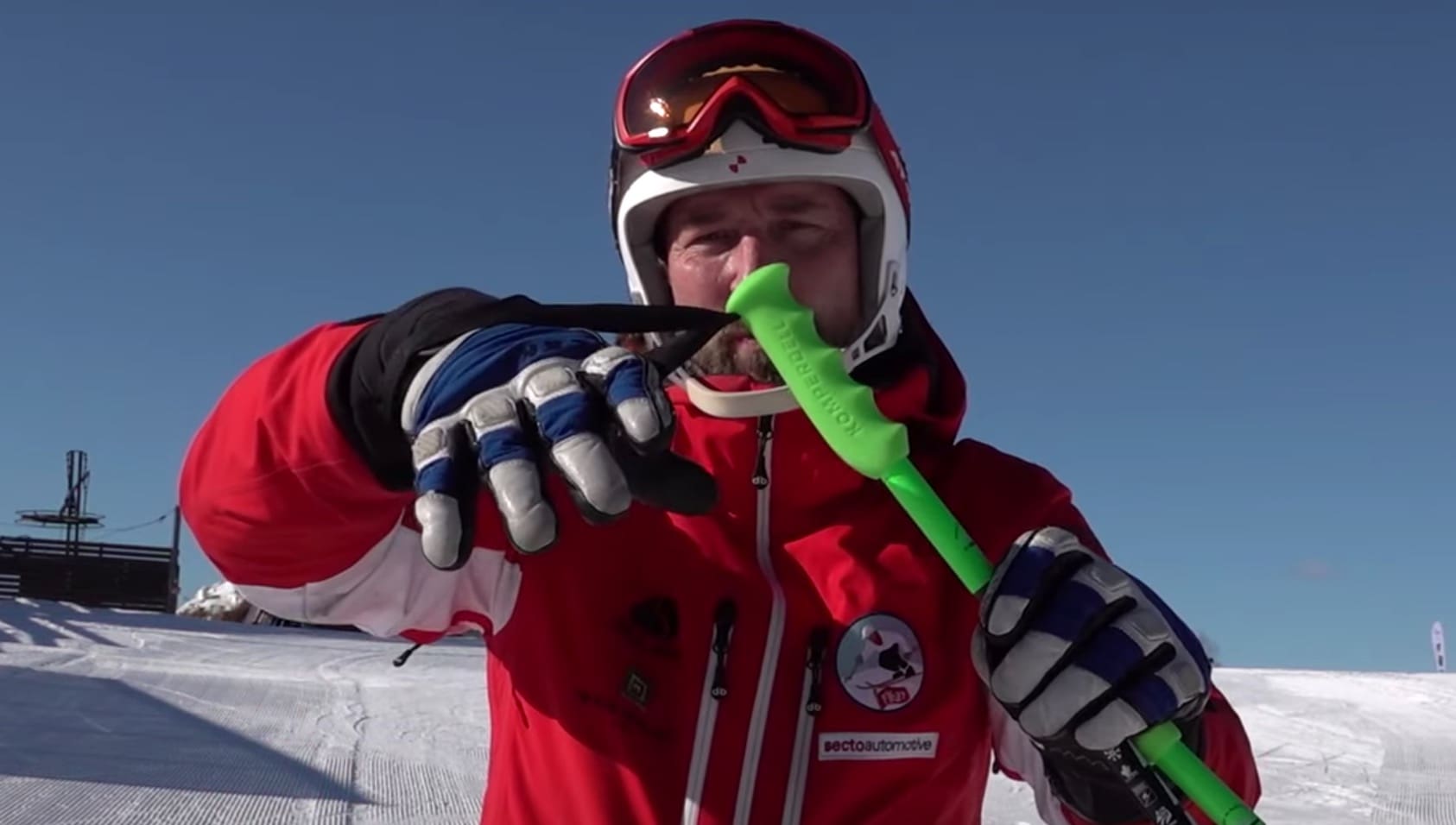 VIDEO How To Avoid Skier’s Thumb (Proper Ski Pole Grip)