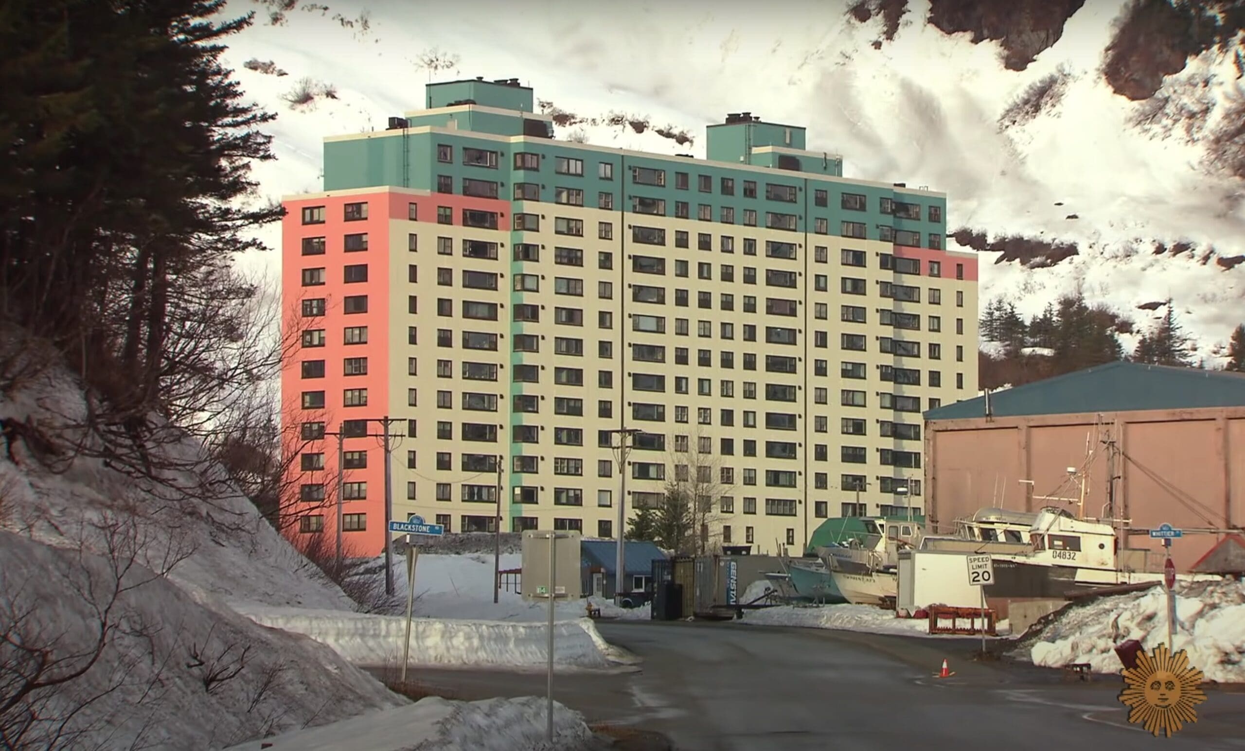 This Entire Alaskan Town Lives In One Building | Unofficial Networks