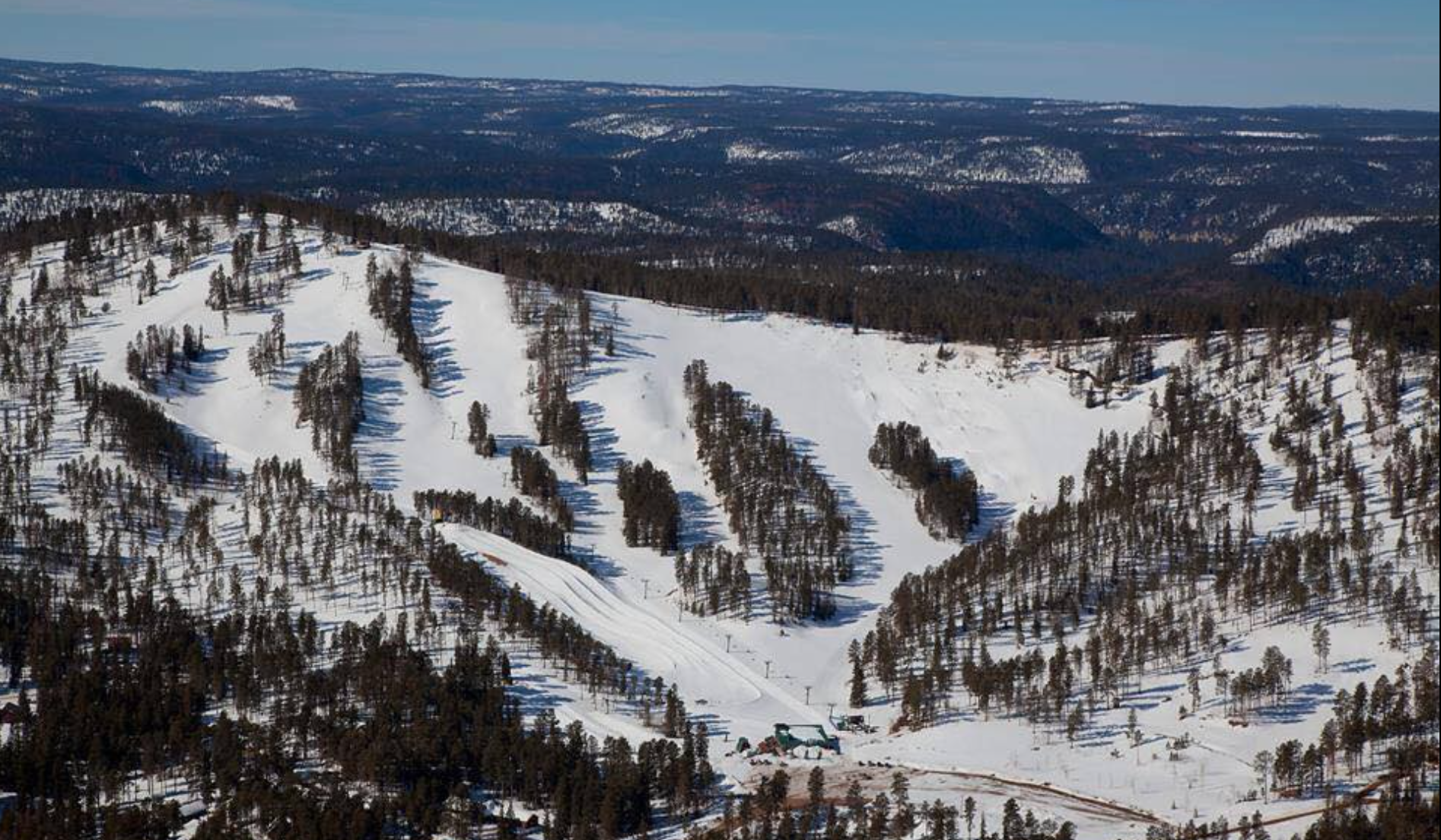 Deer Mountain Black Hills South Dakota Ski Resort Ski Pin Lapel Pin NEW Retro 