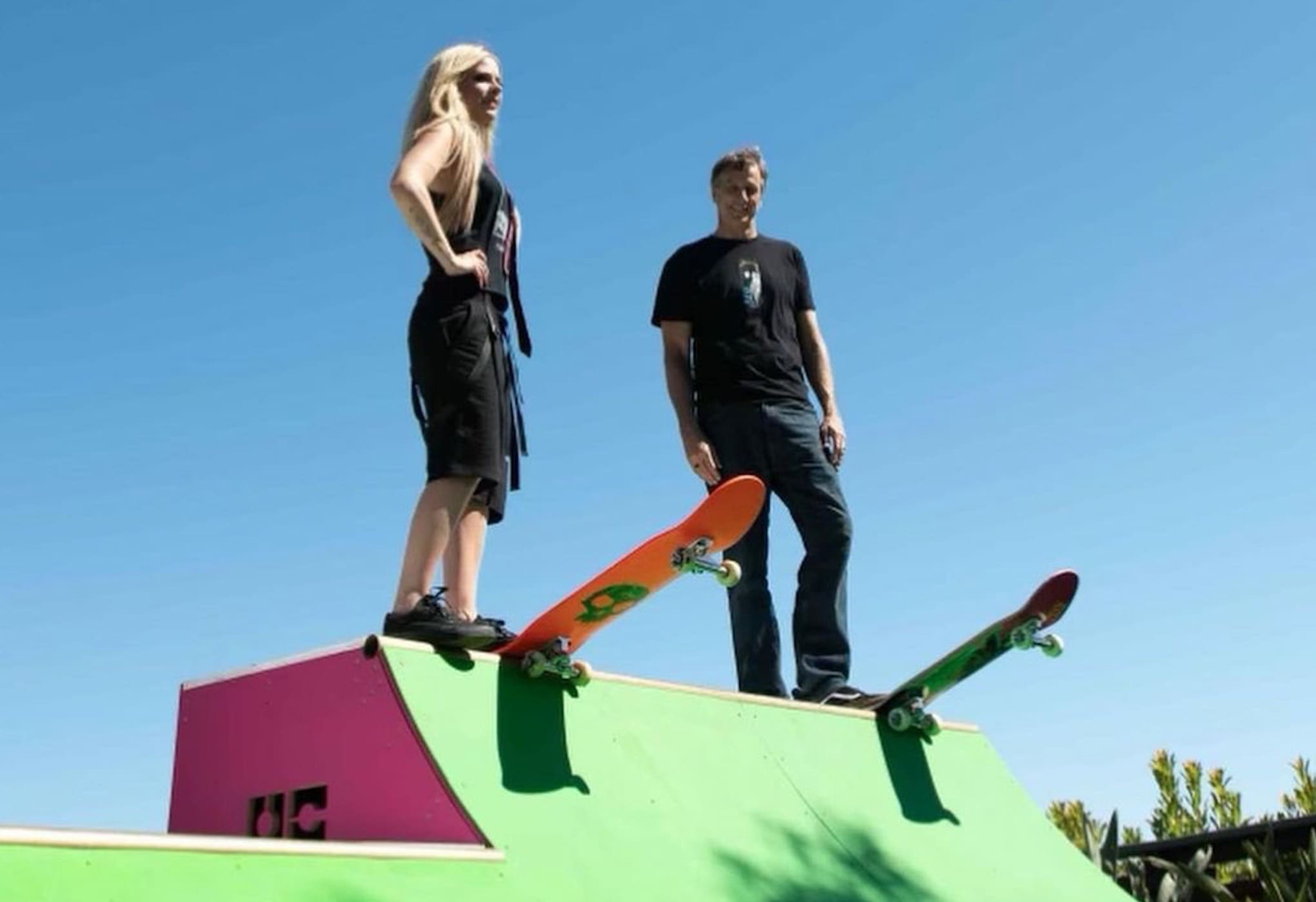 VIDEO: Tony Hawk Teaches Avril Lavigne How To Skateboard