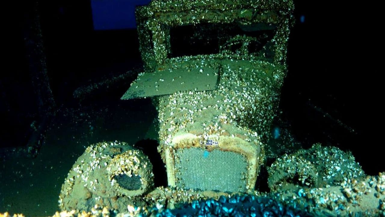Classic Car Discovered In 90+ Year Great Lake Shipwreck