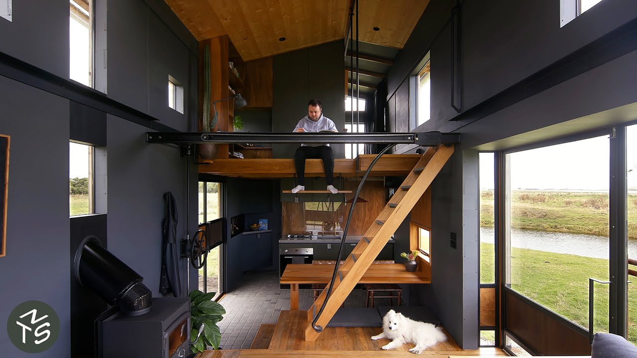 Could You Live In This Beautiful Australian Tiny Home?