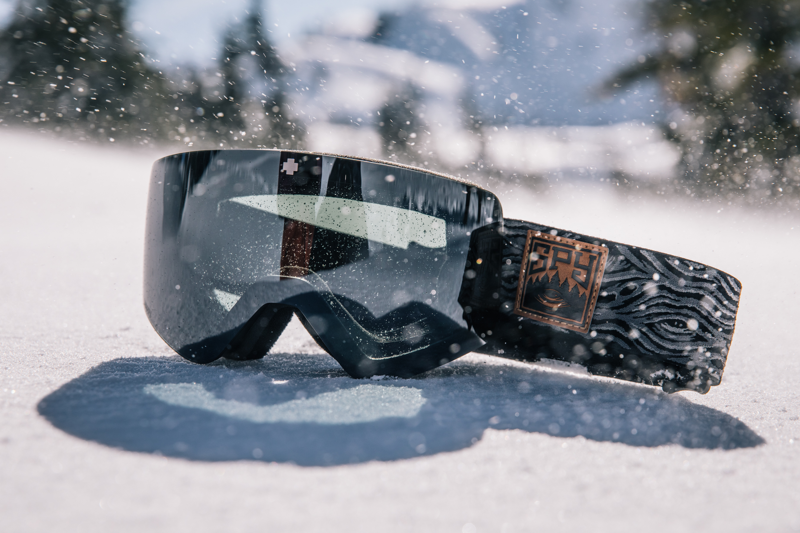 9 Hot New Accessories That Will Have You Stoked for Ski Season