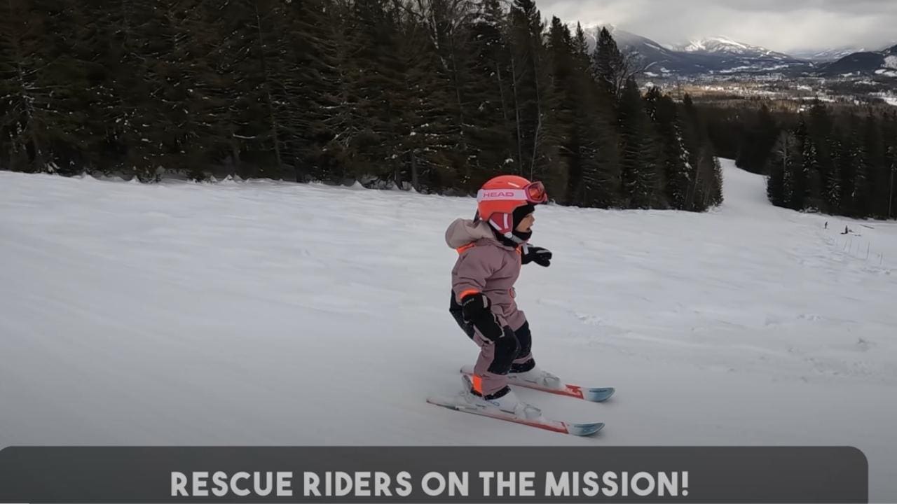 Adorable 3-Year-Old Skier Rescues Dad's Lost Backpack
