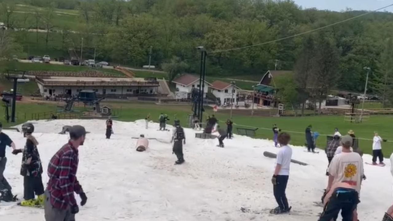 Wisconsin Ski Area Hosts Lift-Serviced Rail Jam In Late-May (Watch)