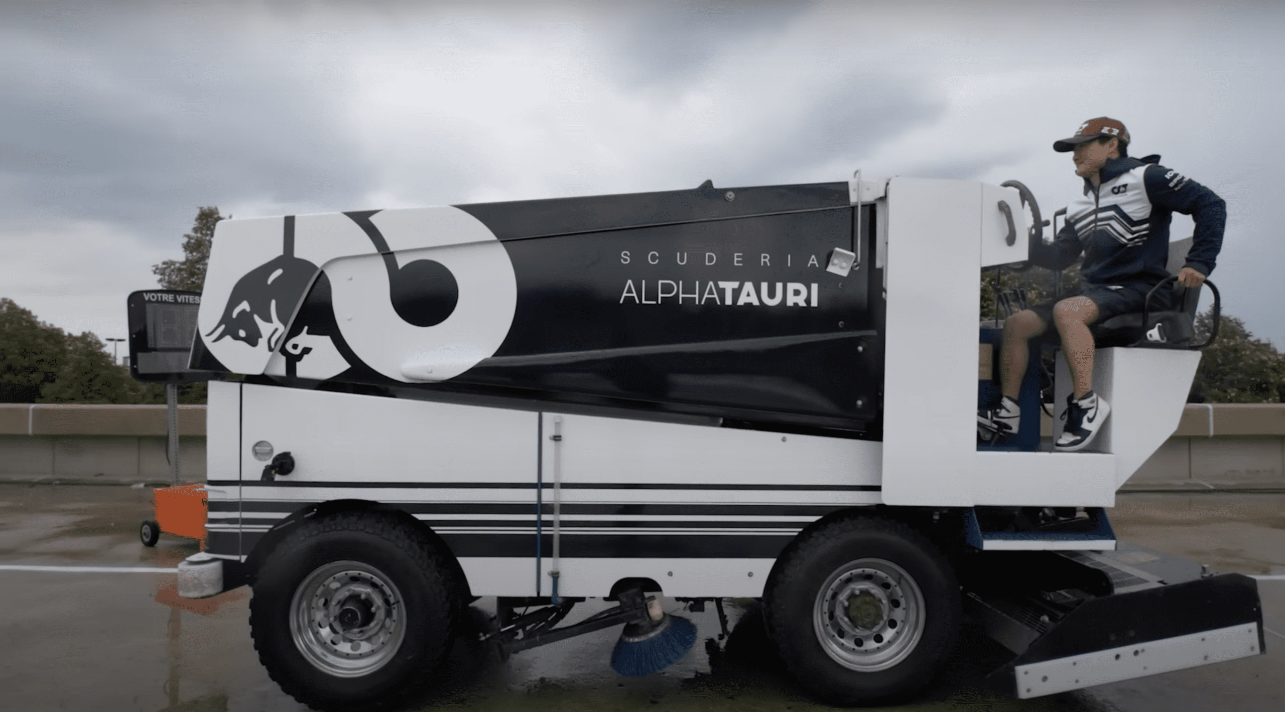 Formula 1 Drivers Compete In Iconic Zamboni Race (Video)