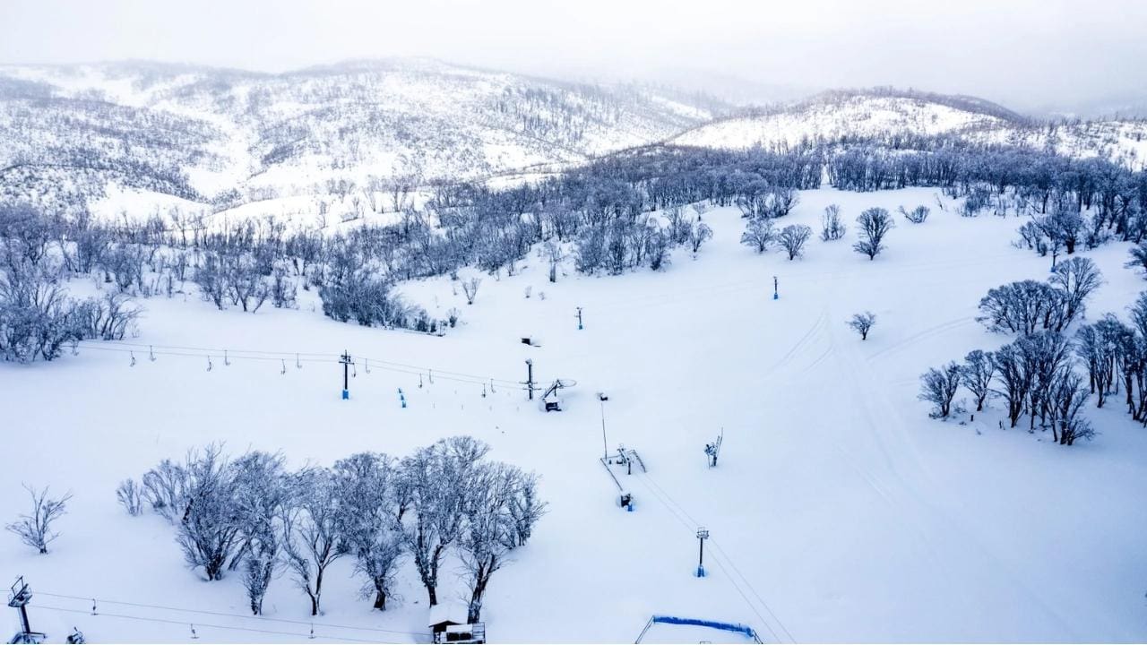 'Cruel Irony': Aussie Resort Destroyed By Bushfire Can't Reopen Due To Too Much Snow