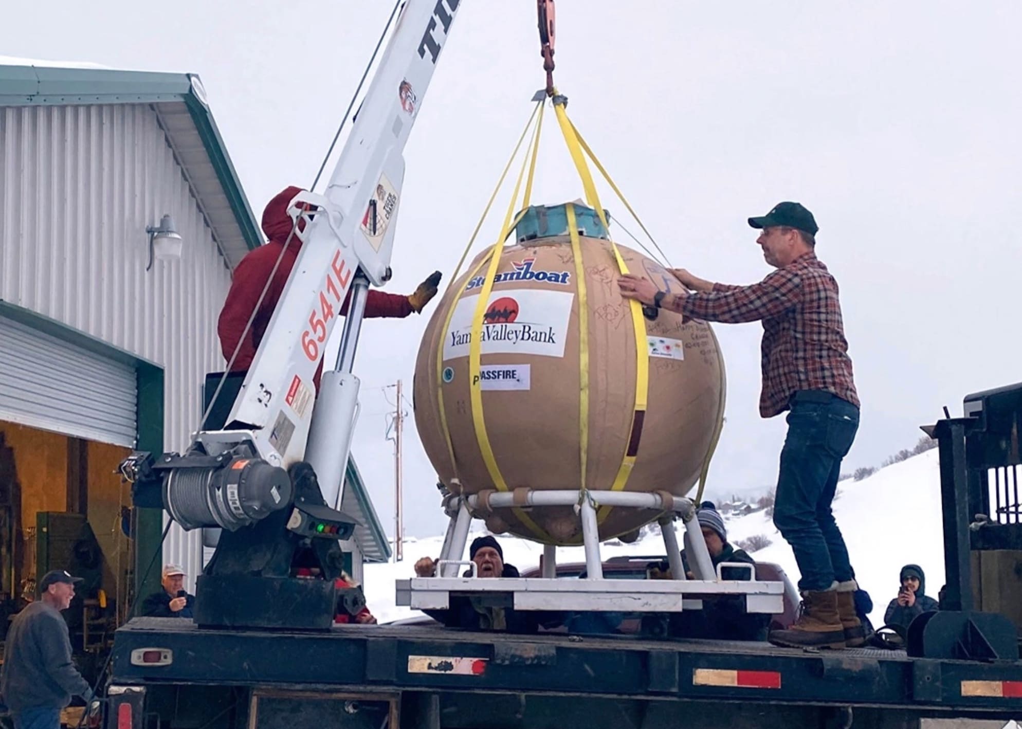 Steamboat Holds The Record For World's Largest Firework (2,797lbs)