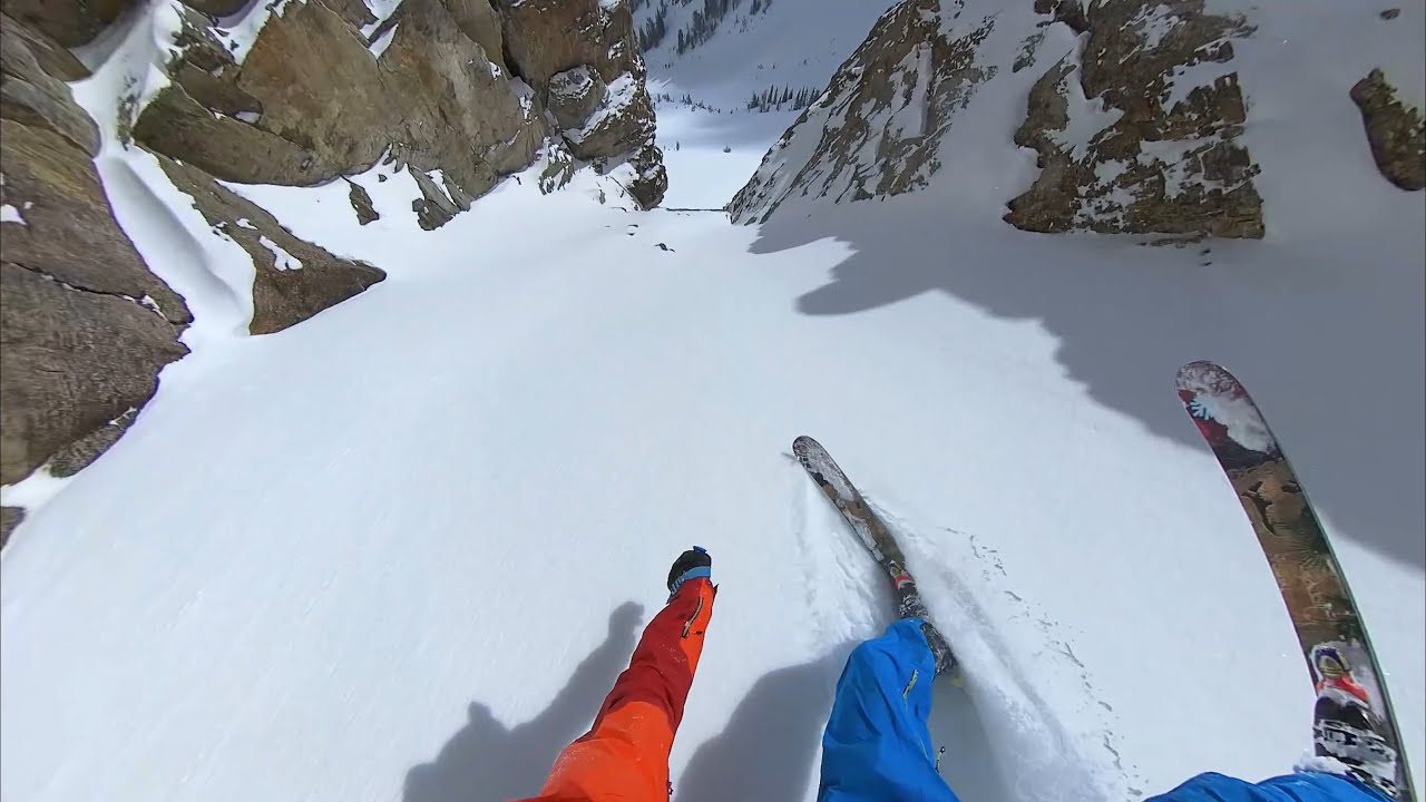 Pro Skier Nearly Falls On 'Death Chute' (Watch)