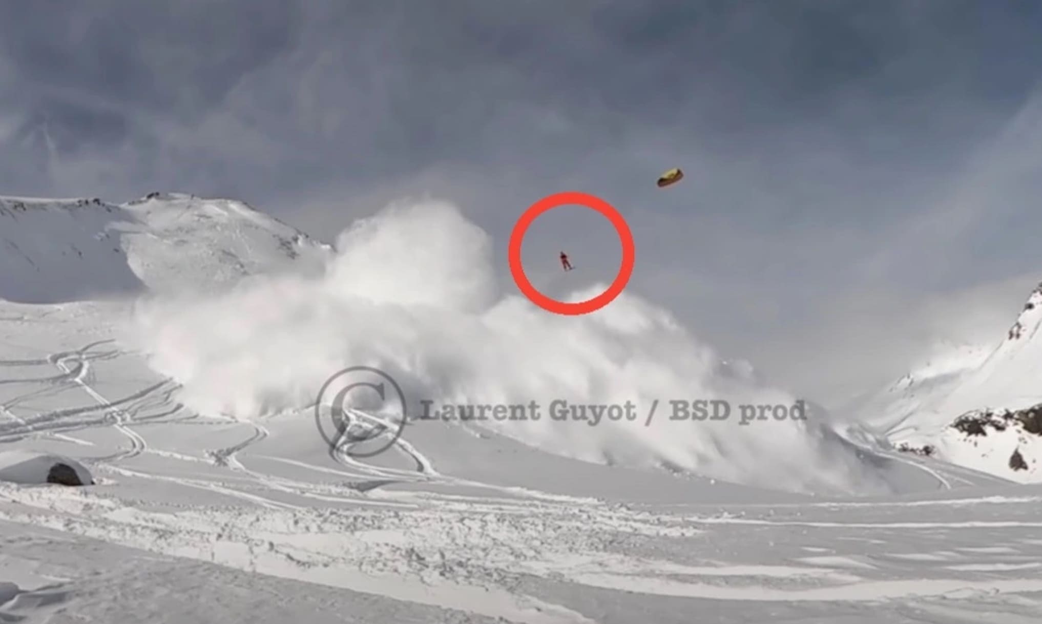 Wild Video of Snowkiter Getting Blown Vertically Out of Avalanche Path