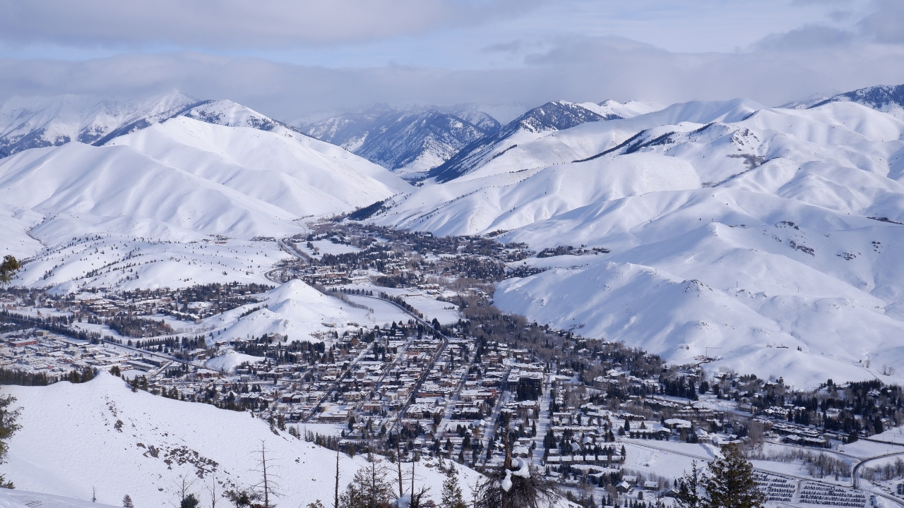 The 10 Best Ski Towns According To USA Today
