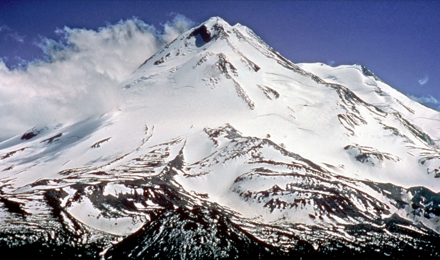 Mt Shasta's Summit Forecasted To Receive 11 FEET Of Snow By Monday