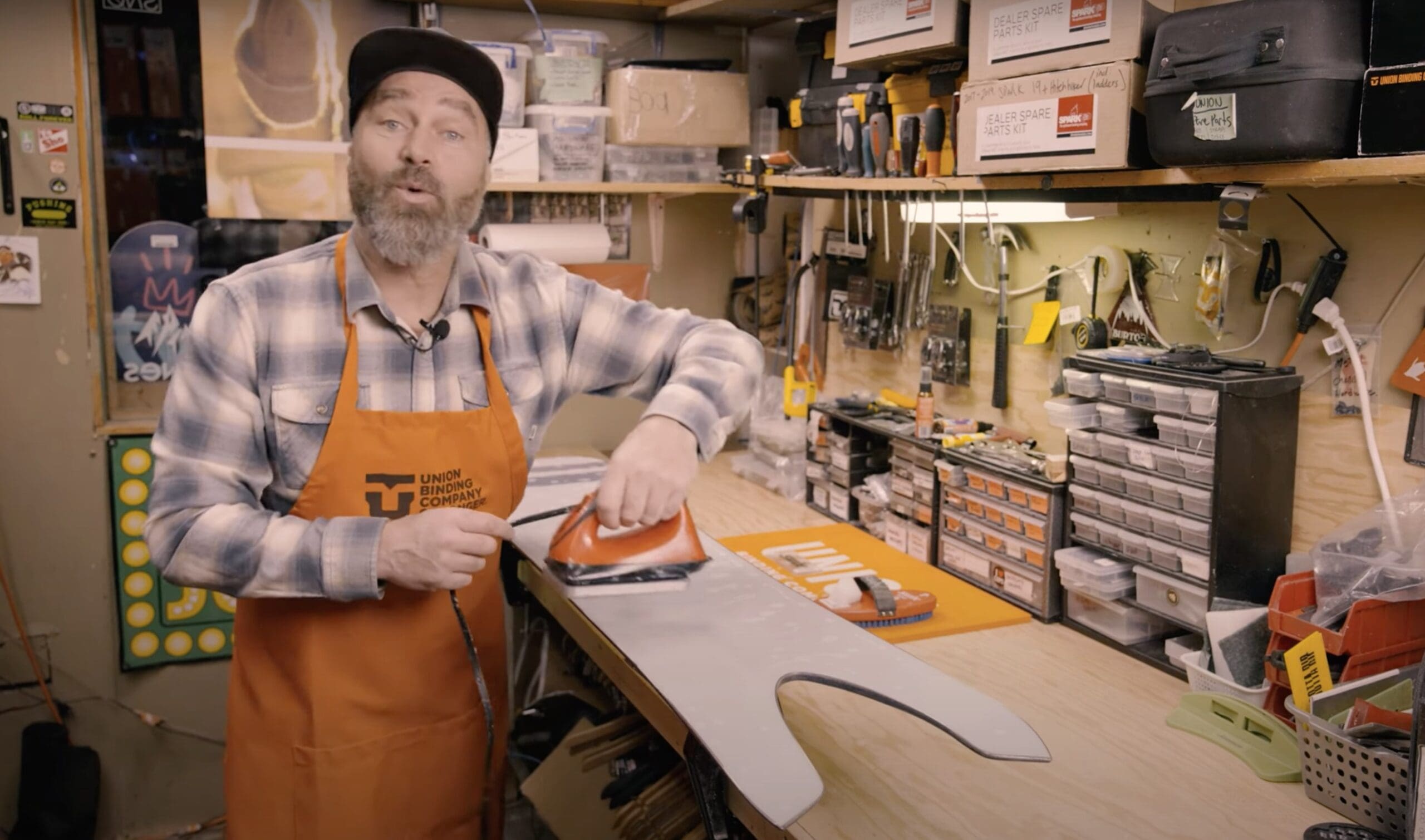 How To Achieve A Pro Level Snowboard Wax featuring Mark Fawcett