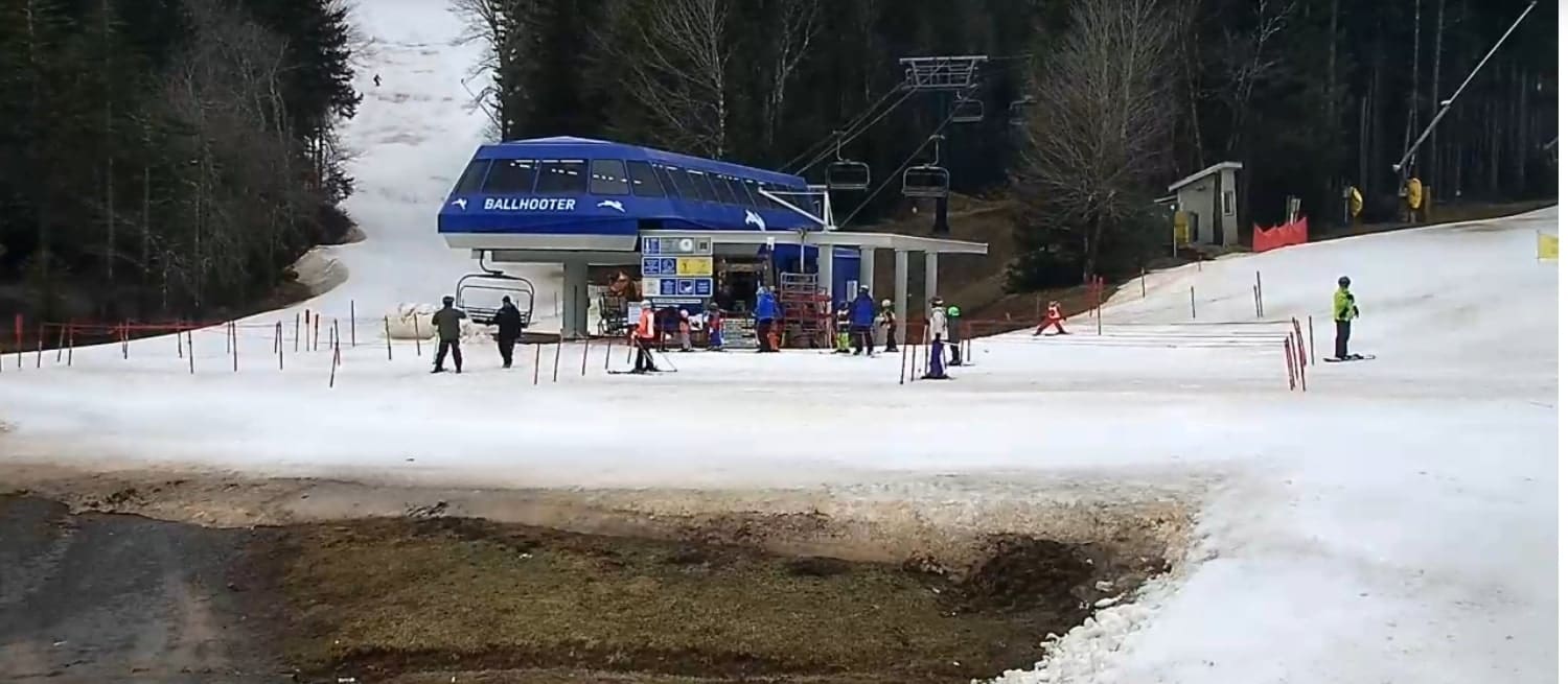 Snowshoe Mountain Resort Hanging On In Spite Of Warm Winter