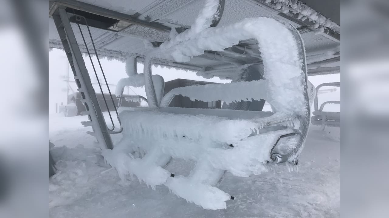 New Zealand Ski Area Slammed With Summer Snow, Reopens For Skiing