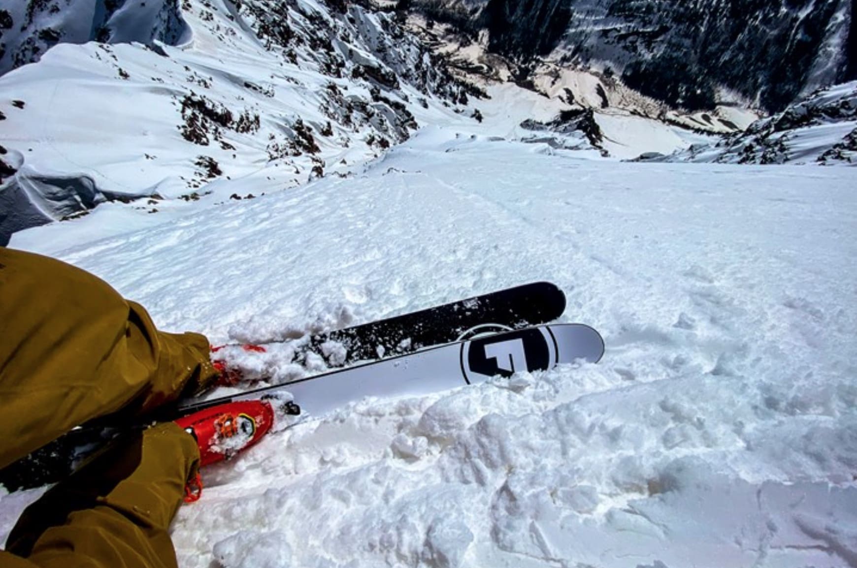 Folsom Creates Lighter Touring Ski Made Out Of Graphene-Reinforced Composites